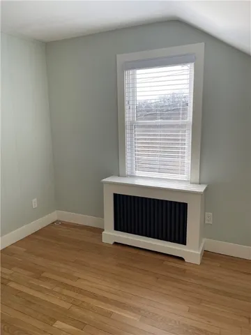 $2,500 | 102 3rd Beach Road, Middletown, RI 02842