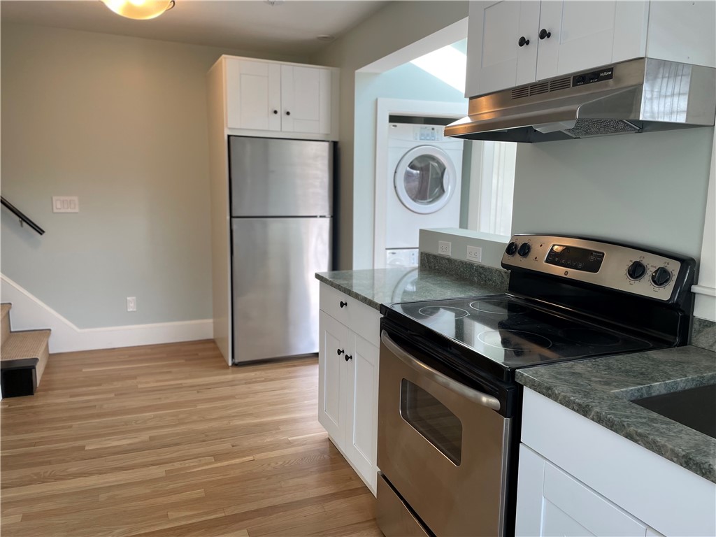 102 3rd Beach Road Middletown, RI 02842 - Photo 5 of 29