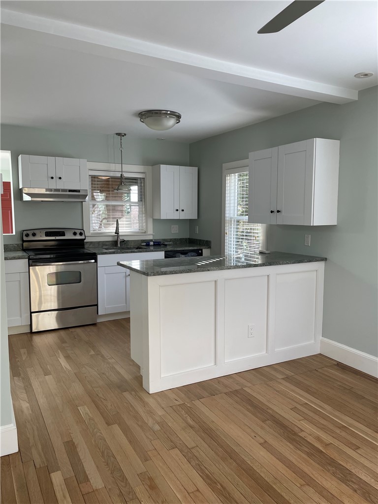 102 3rd Beach Road Middletown, RI 02842 - Photo 10 of 29