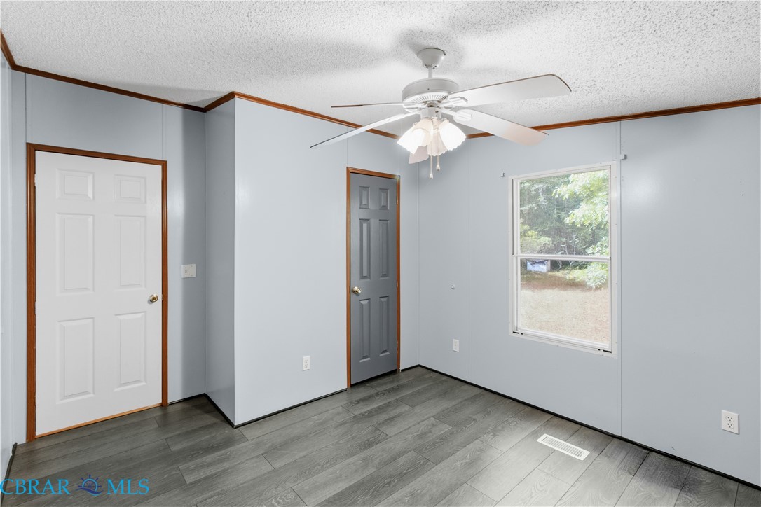 7695 Wagon Run Road Gloucester, VA 23061 - Photo 14 of 40