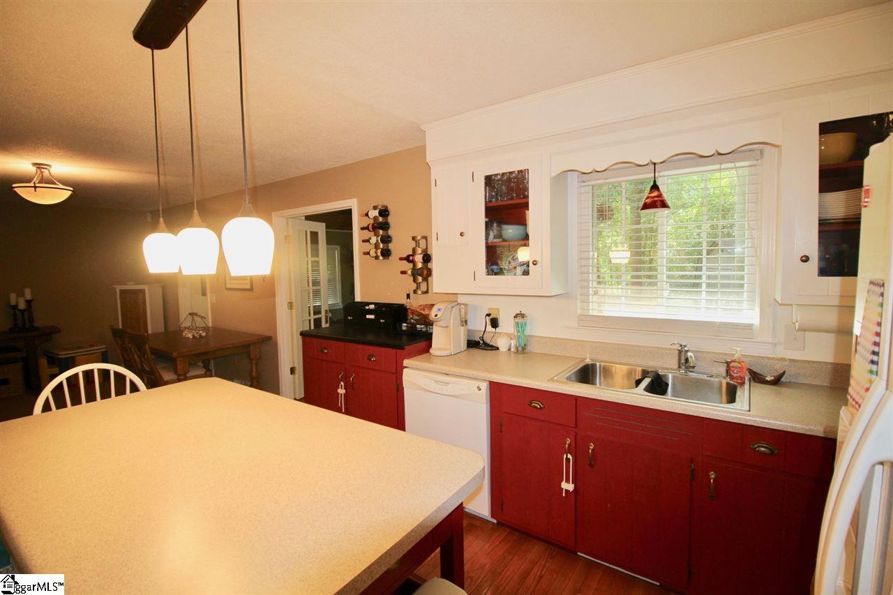206 Lawrence Bridge Road Seneca, SC 29672 - Photo 17 of 36 Gallery Image 17