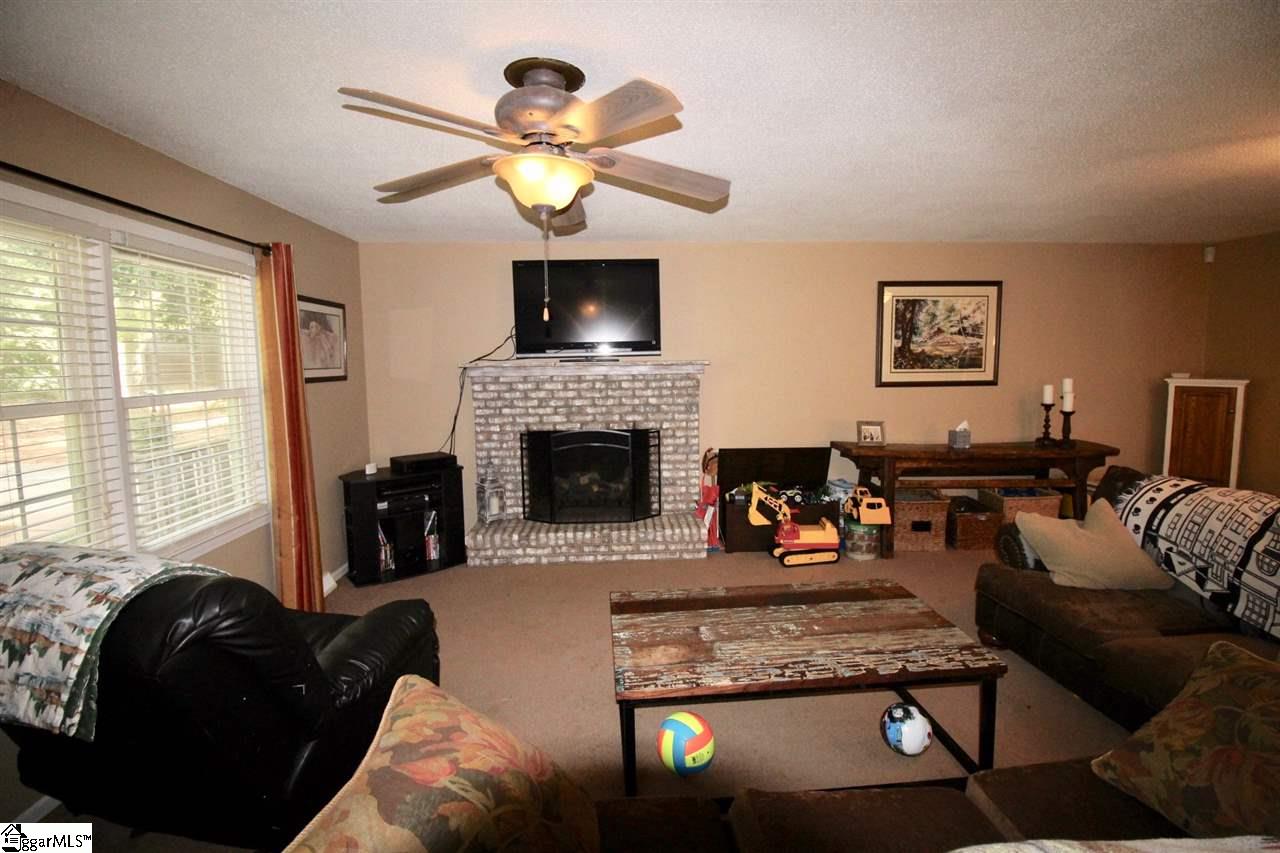 206 Lawrence Bridge Road Seneca, SC 29672 - Photo 7 of 36 Gallery Image 7