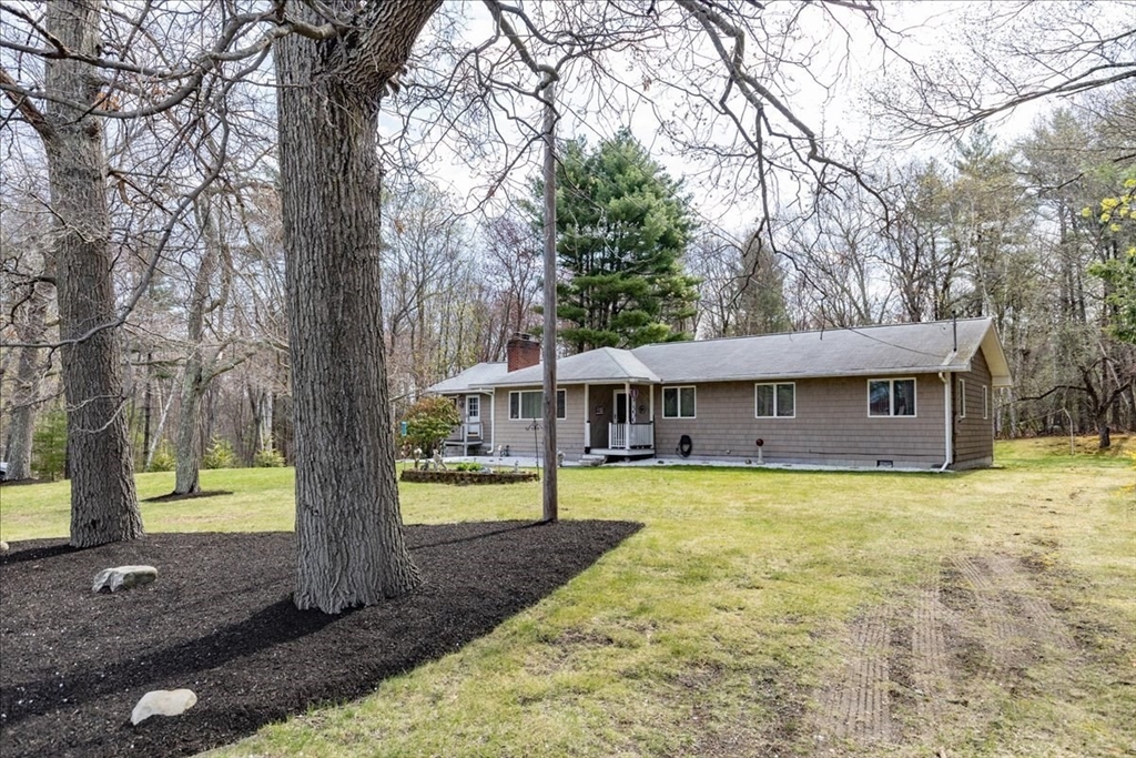 1083 Broadway Road Dracut, MA 01826 - Photo 3 of 28 Gallery Image 3