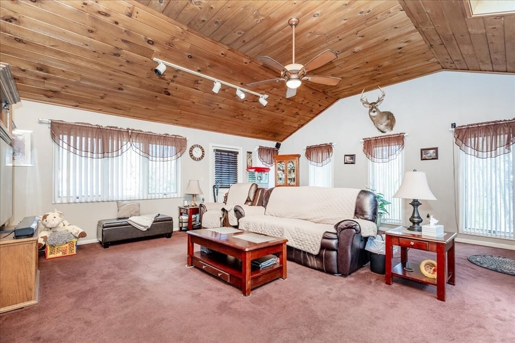 1083 Broadway Road Dracut, MA 01826 - Photo 9 of 28 Gallery Image 9