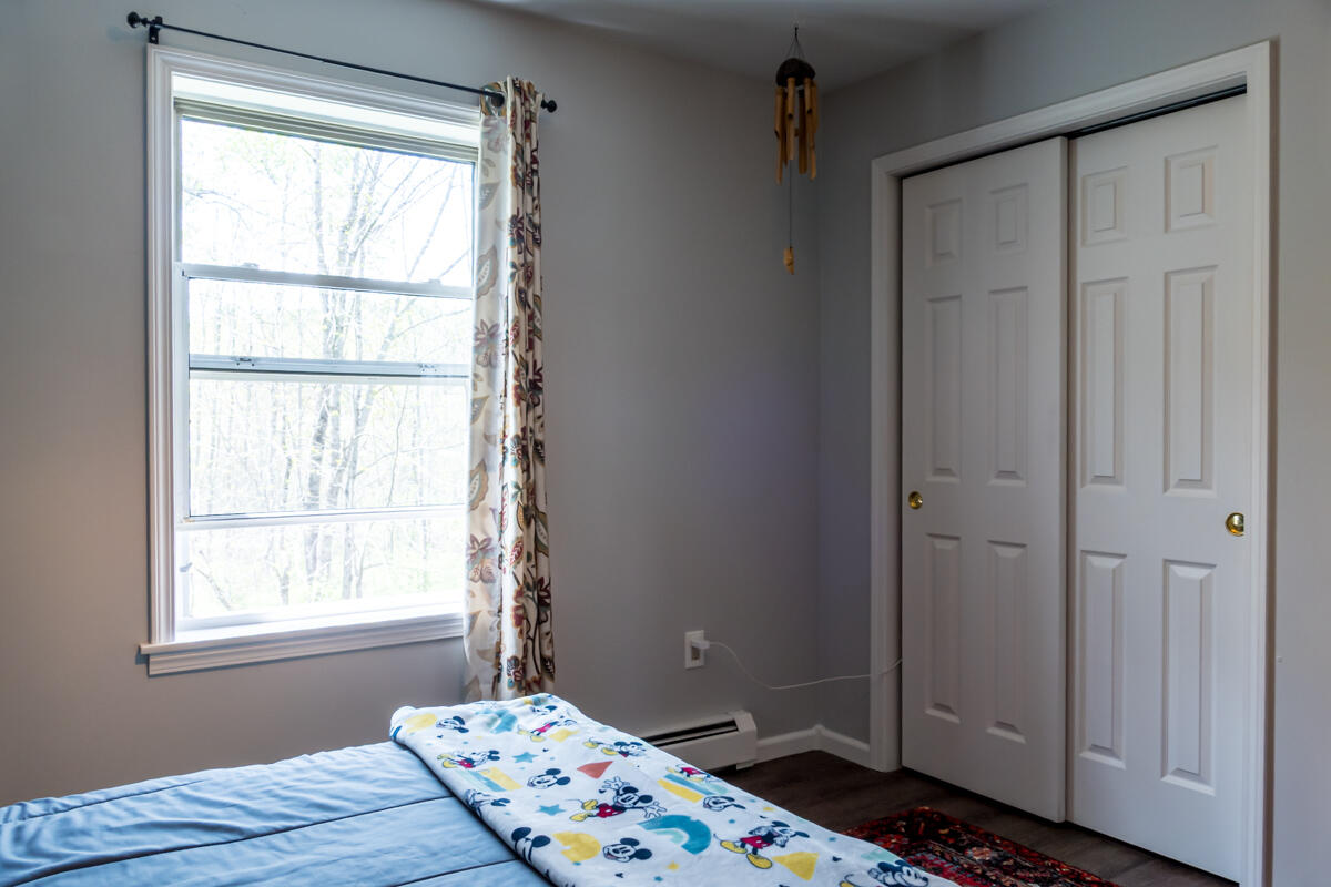 10 Radley Road Freeport, ME 04032 - Photo 28 of 44 28-2nd bedroom (2 of 4)
