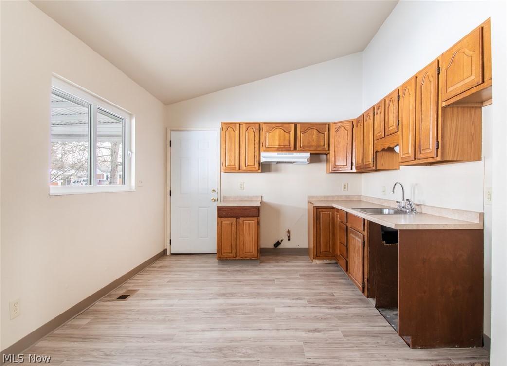 4469 Burkey Road Youngstown, OH 44515 - Photo 2 of 35 Gallery Image 2
