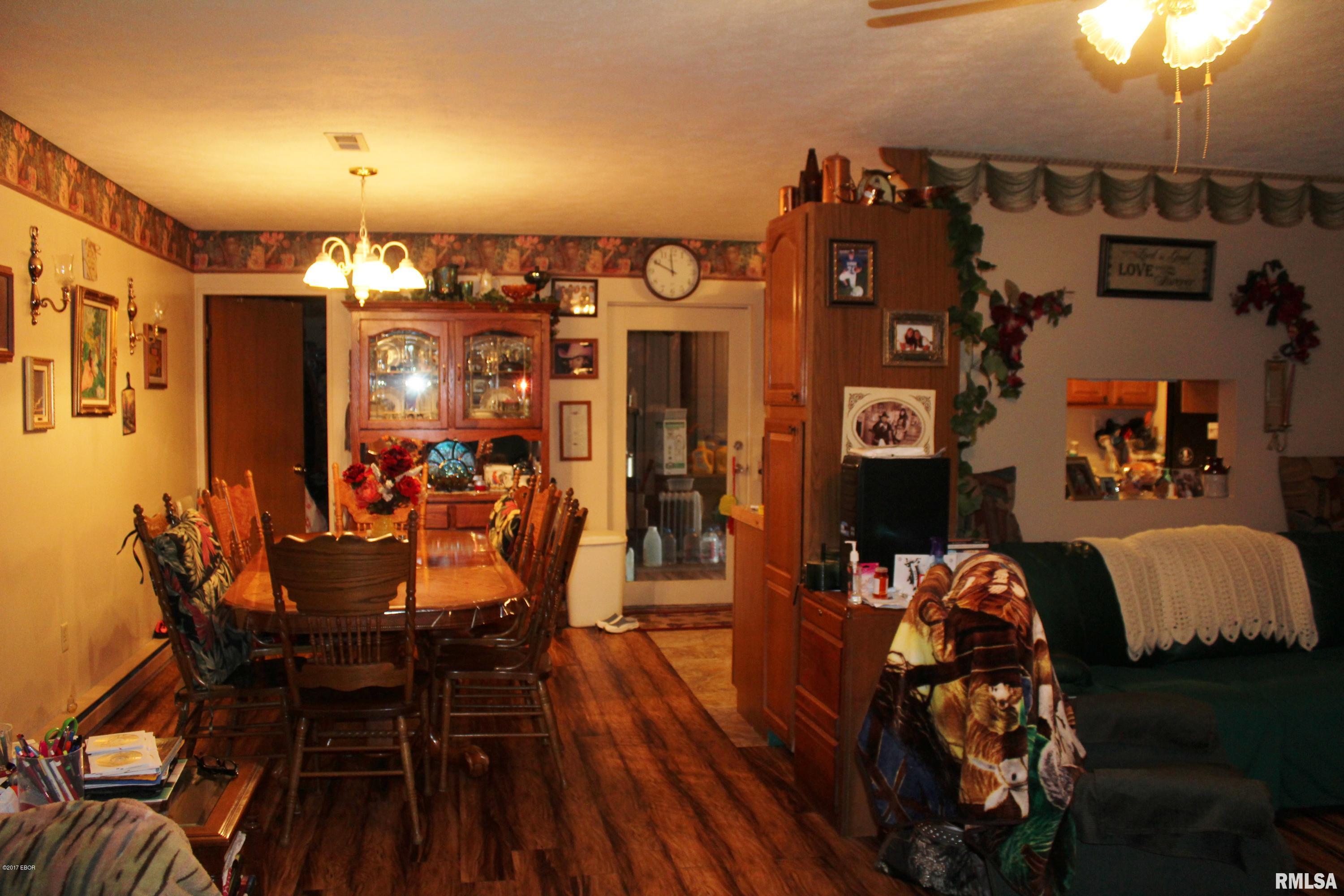 17866 Galatia Post Road Marion, IL 62959 - Photo 4 of 30