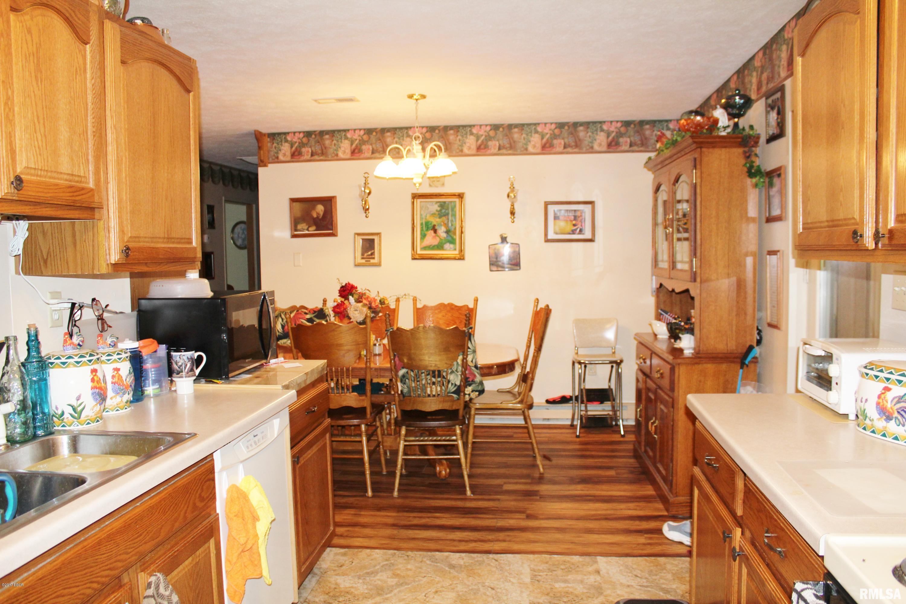 17866 Galatia Post Road Marion, IL 62959 - Photo 5 of 30
