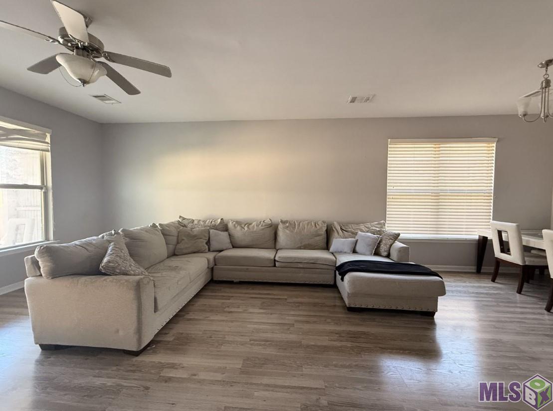 583 Fall River Drive Baton Rouge, LA 70815 - Photo 3 of 7