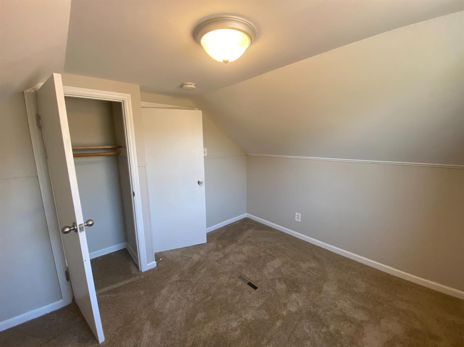 1157 Anderson Ferry Road Cincinnati, OH 45238 - Photo 12 of 21