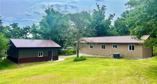 $225,000 | 181 Lake Marie Drive, Princeton, MO 64673