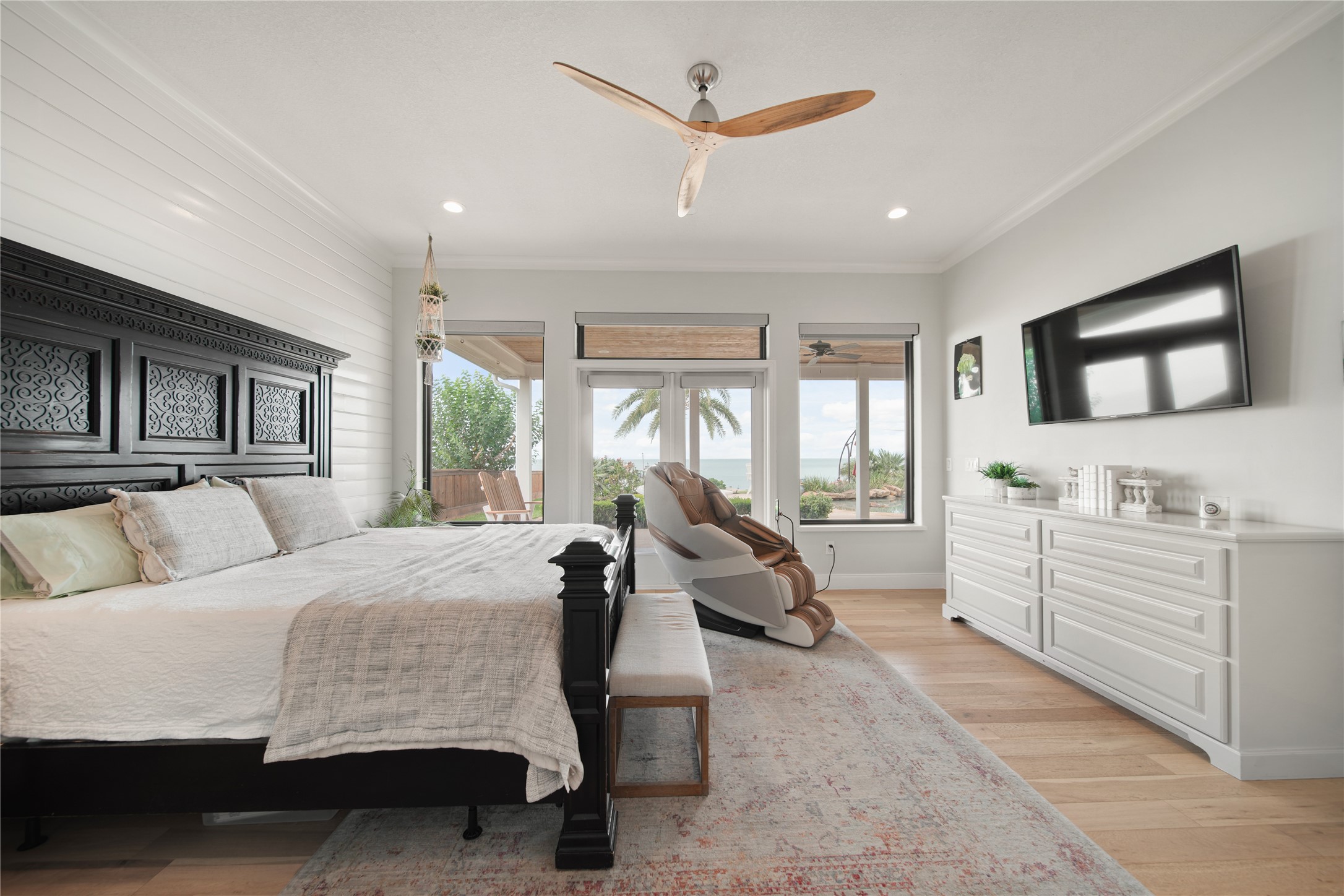 206 Avenue A Dickinson, TX 77539 - Photo 19 of 38 Another View of the Amazing Secondary Bedroom or 2nd Primary Suite.