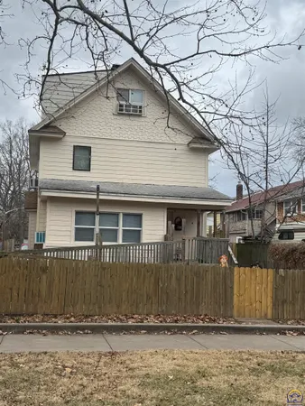 $129,900 | 1109 Southwest Lincoln Street, Topeka, KS 66604