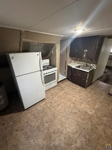 $135,000 | 1109 Southwest Lincoln Street, Topeka, KS 66604