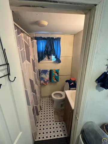 $135,000 | 1109 Southwest Lincoln Street, Topeka, KS 66604