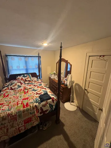 $135,000 | 1109 Southwest Lincoln Street, Topeka, KS 66604