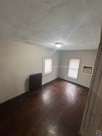 $129,900 | 1109 Southwest Lincoln Street, Topeka, KS 66604