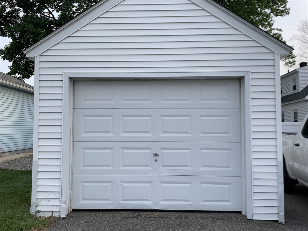 97 Birchwood Road Methuen, MA 01844 - Photo 27 of 33 Gallery Image 27