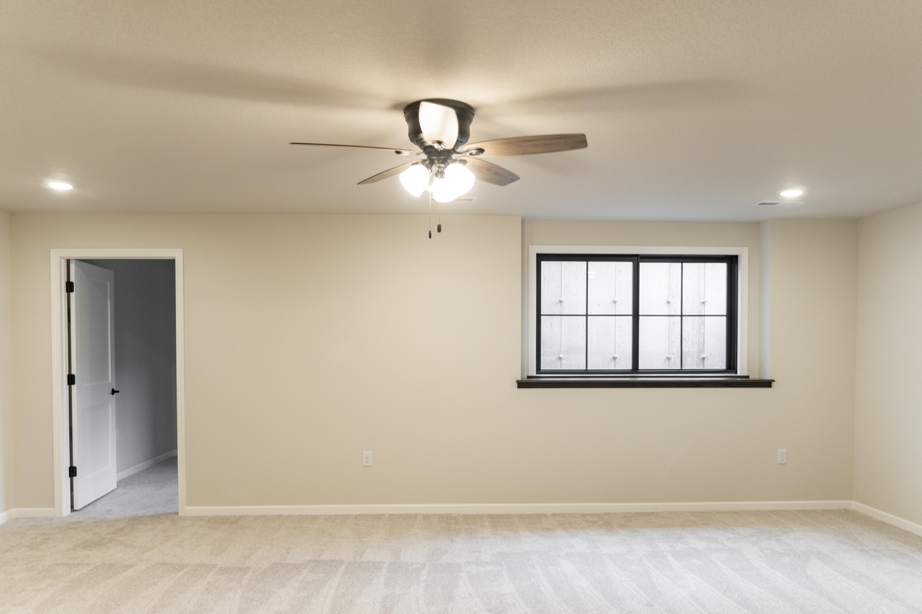 618 Johnson Street Onalaska, WI 54650 - Photo 20 of 29 Family Room #2