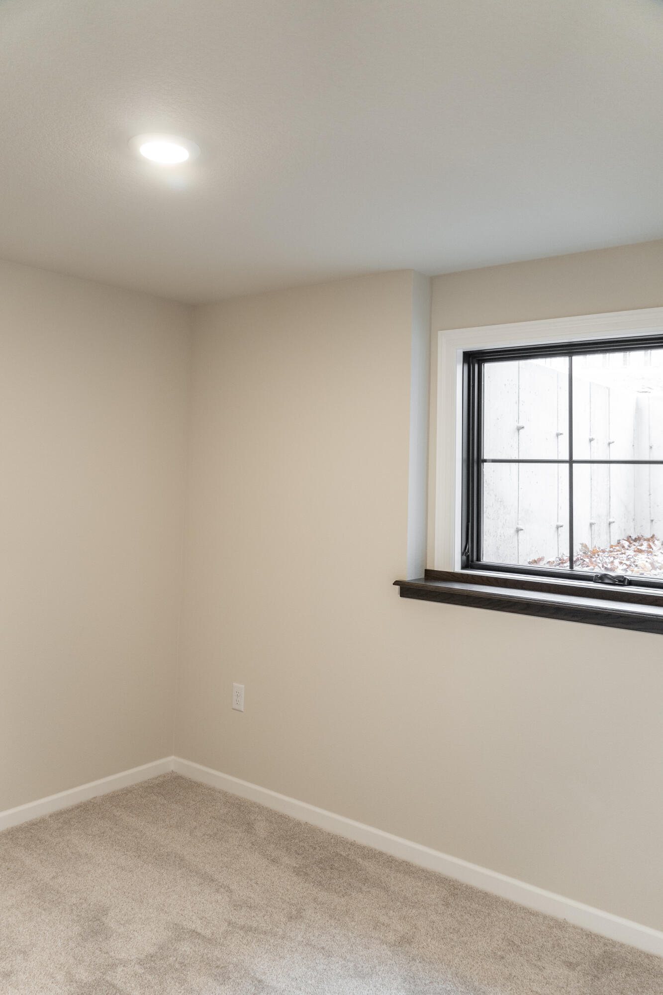 618 Johnson Street Onalaska, WI 54650 - Photo 25 of 29 Office