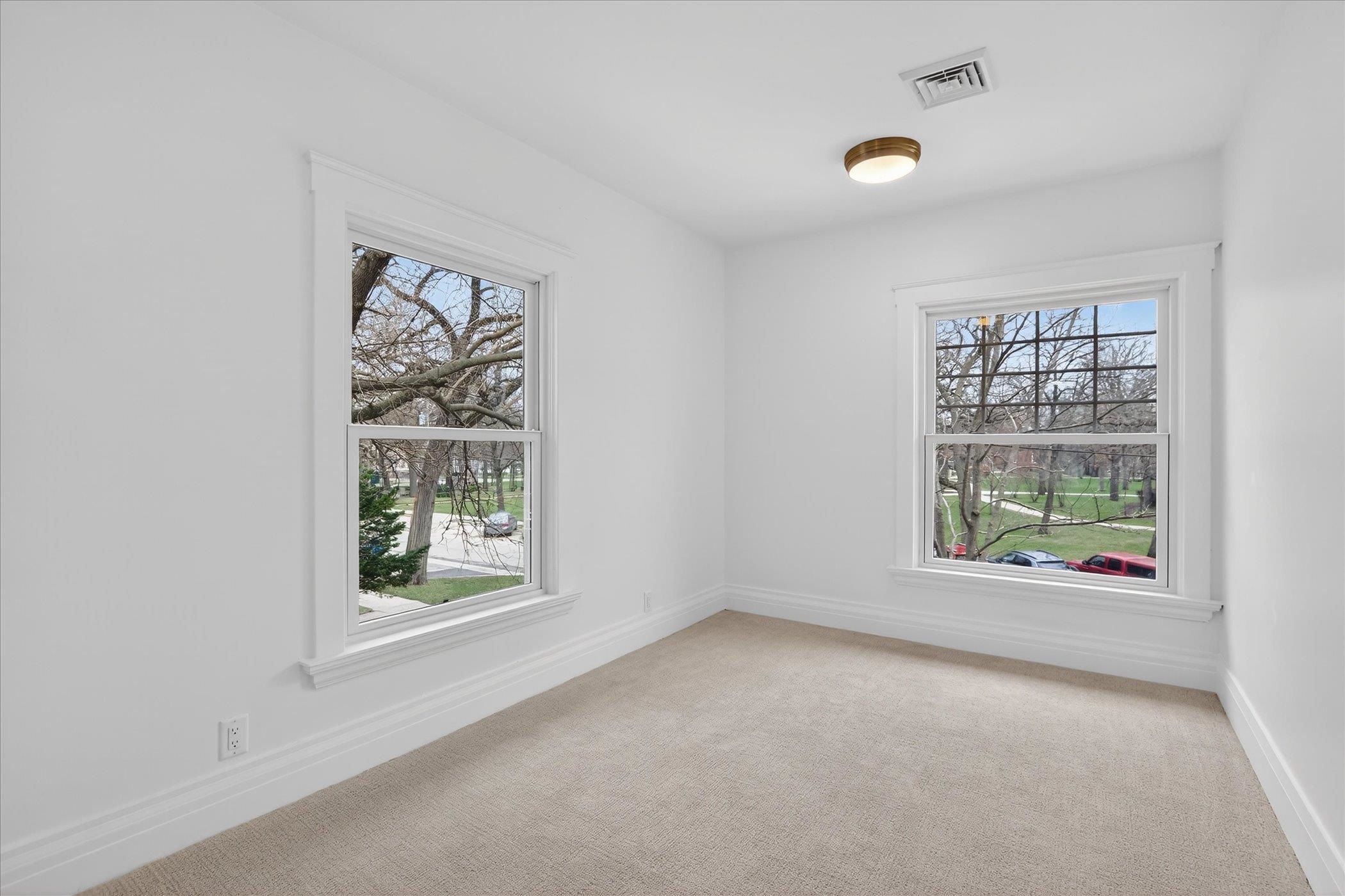 631 College Street Beloit, WI 53511 - Photo 23 of 37