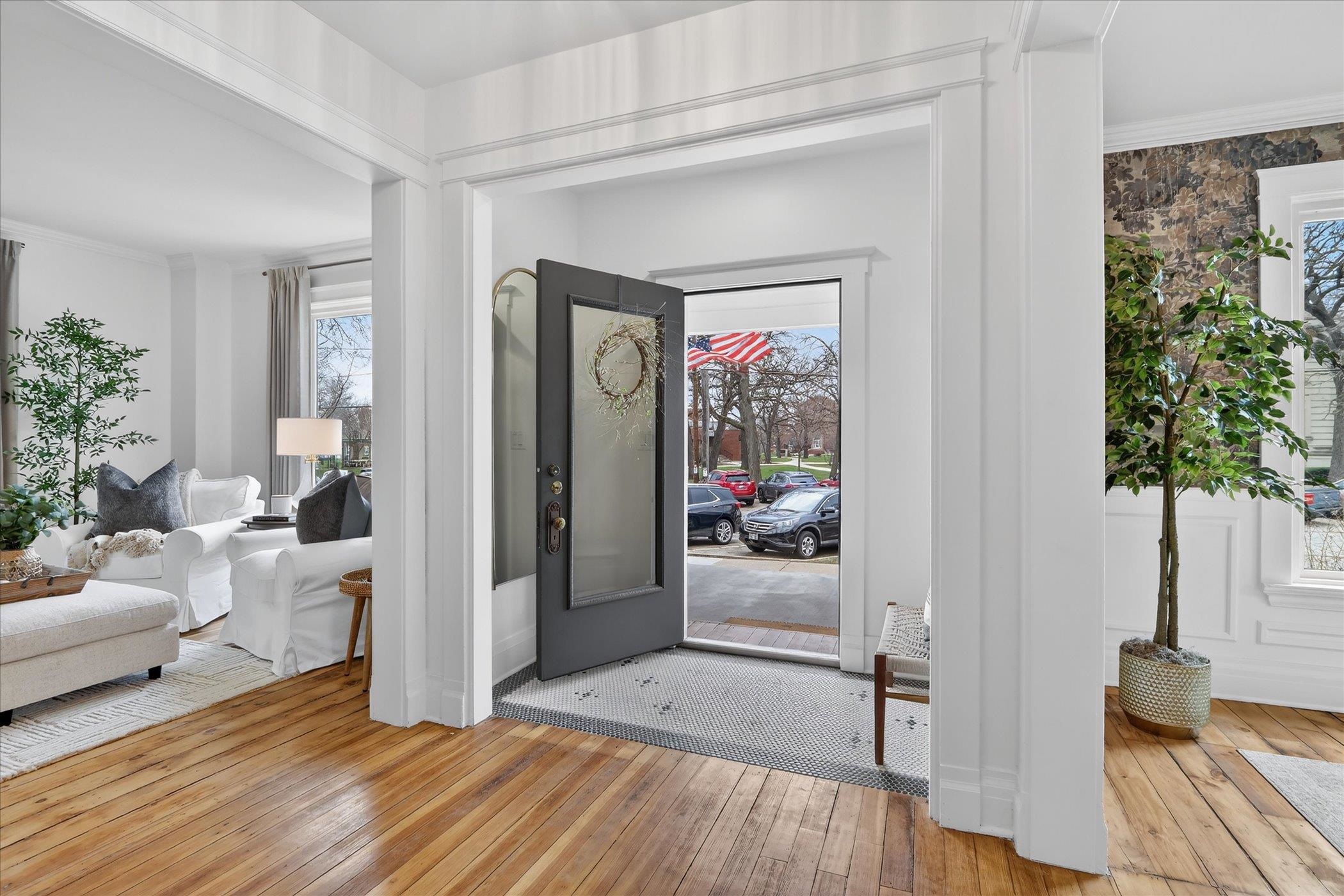 631 College Street Beloit, WI 53511 - Photo 3 of 37