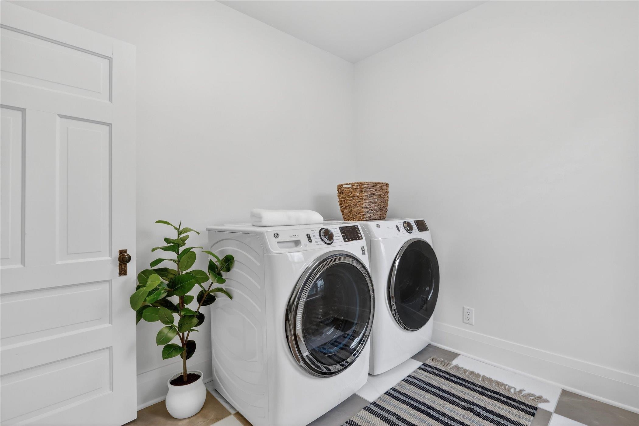 631 College Street Beloit, WI 53511 - Photo 31 of 37