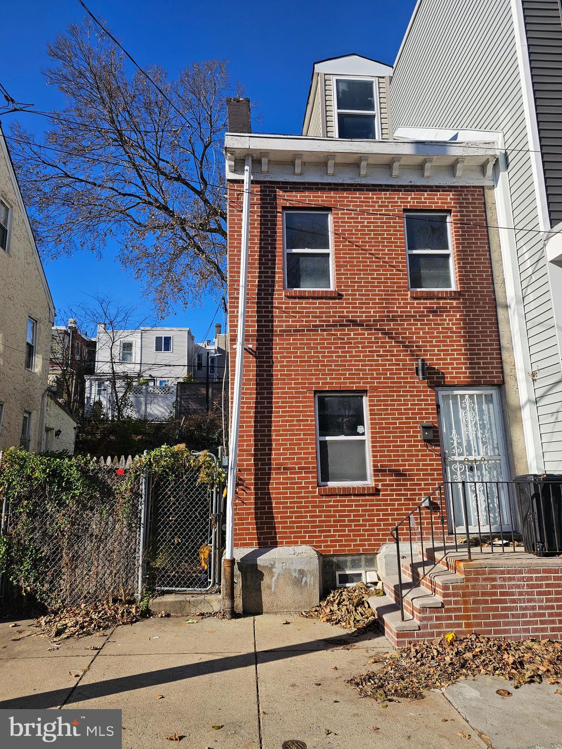 249 East Sharpnack Street Philadelphia, PA 19119 - Photo 3 of 18
