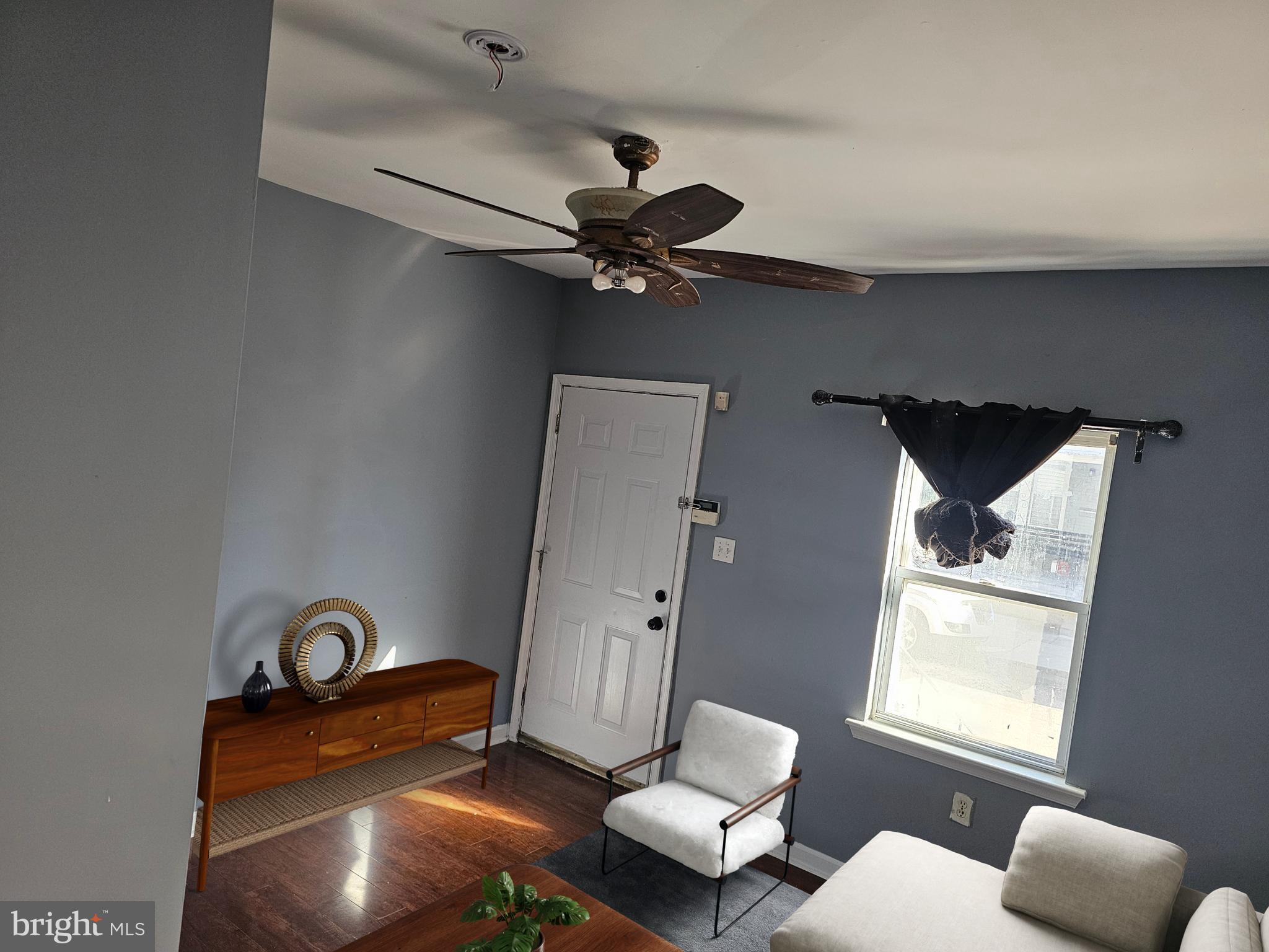 249 East Sharpnack Street Philadelphia, PA 19119 - Photo 7 of 18