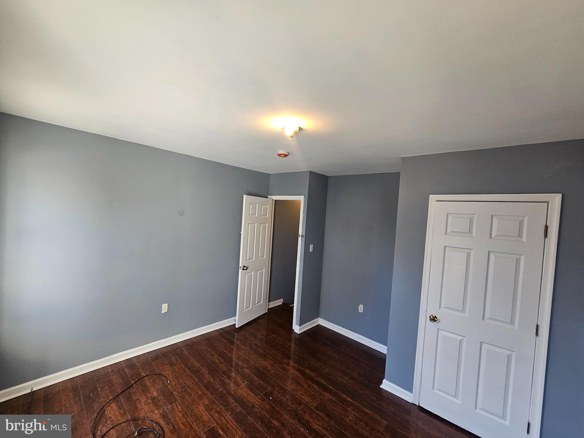 249 East Sharpnack Street Philadelphia, PA 19119 - Photo 9 of 18