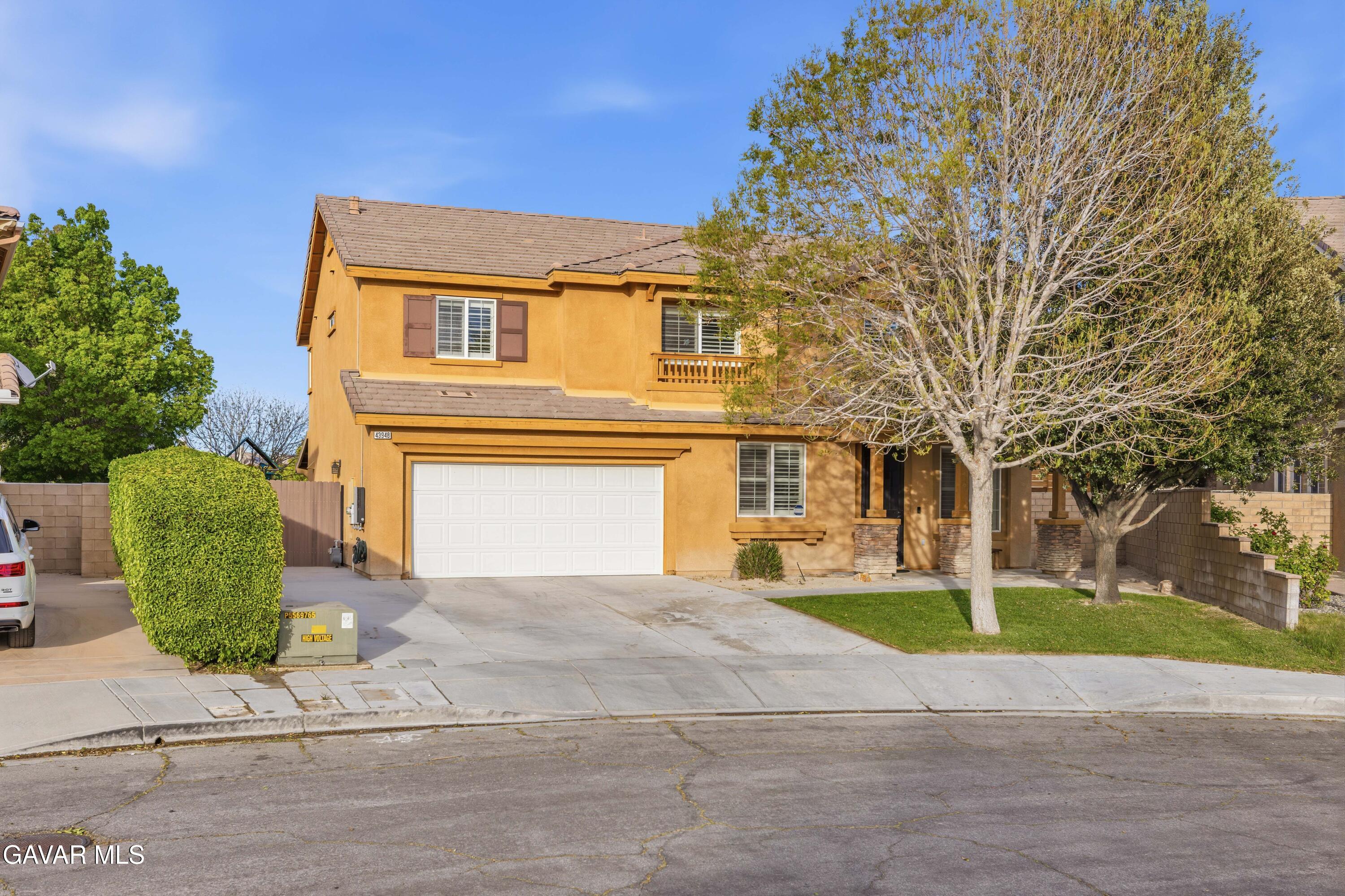 43948 Spring Street Lancaster, CA 93536 - Photo 2 of 52 43948 Spring St-3