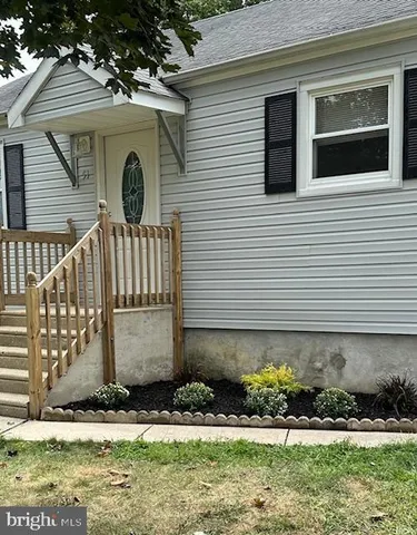 $269,900 | 51 Warren Avenue, Bellmawr, NJ 08031