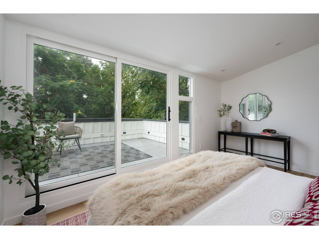 934 Spruce Street Boulder, CO 80302 - Photo 22 of 49 Private primary suite balcony
