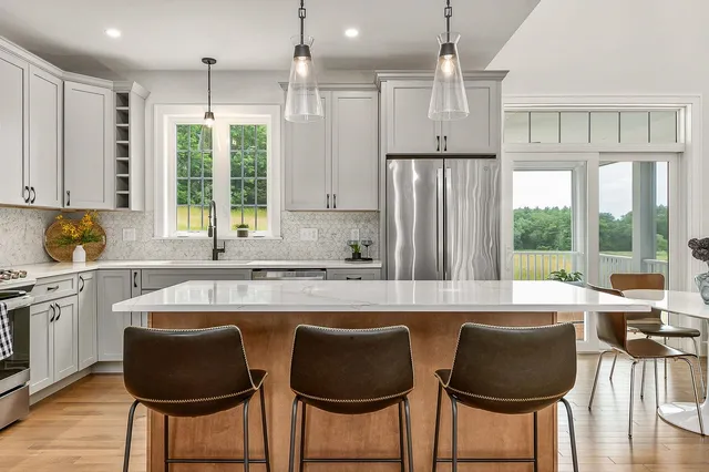 $1,350,000 | Lot 8 Emerson Ridge, Unit 8, Dover, NH 03820