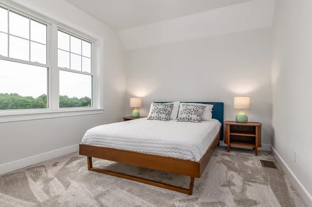 $1,350,000 | Lot 8 Emerson Ridge, Unit 8, Dover, NH 03820