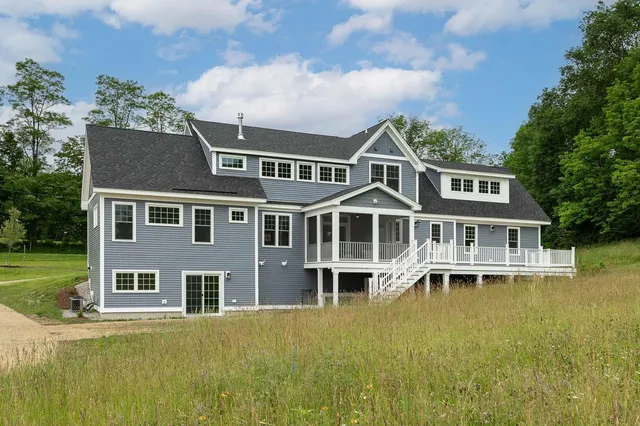 $1,350,000 | Lot 8 Emerson Ridge, Unit 8, Dover, NH 03820