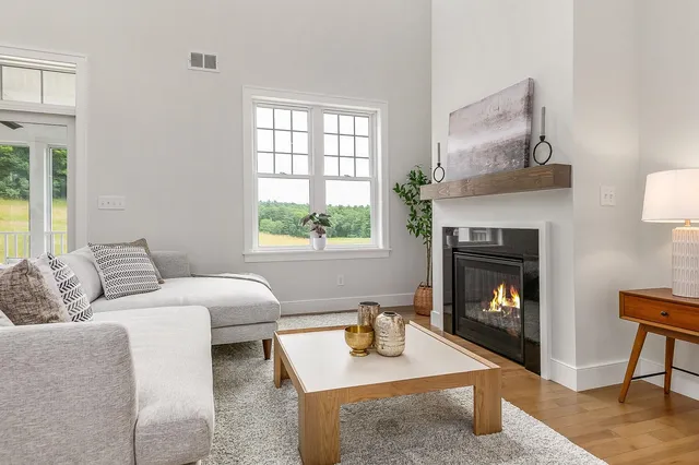 $1,350,000 | Lot 8 Emerson Ridge, Unit 8, Dover, NH 03820