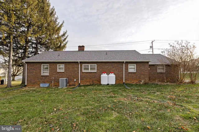 $324,800 | 406 South Church Street, Quarryville, PA 17566