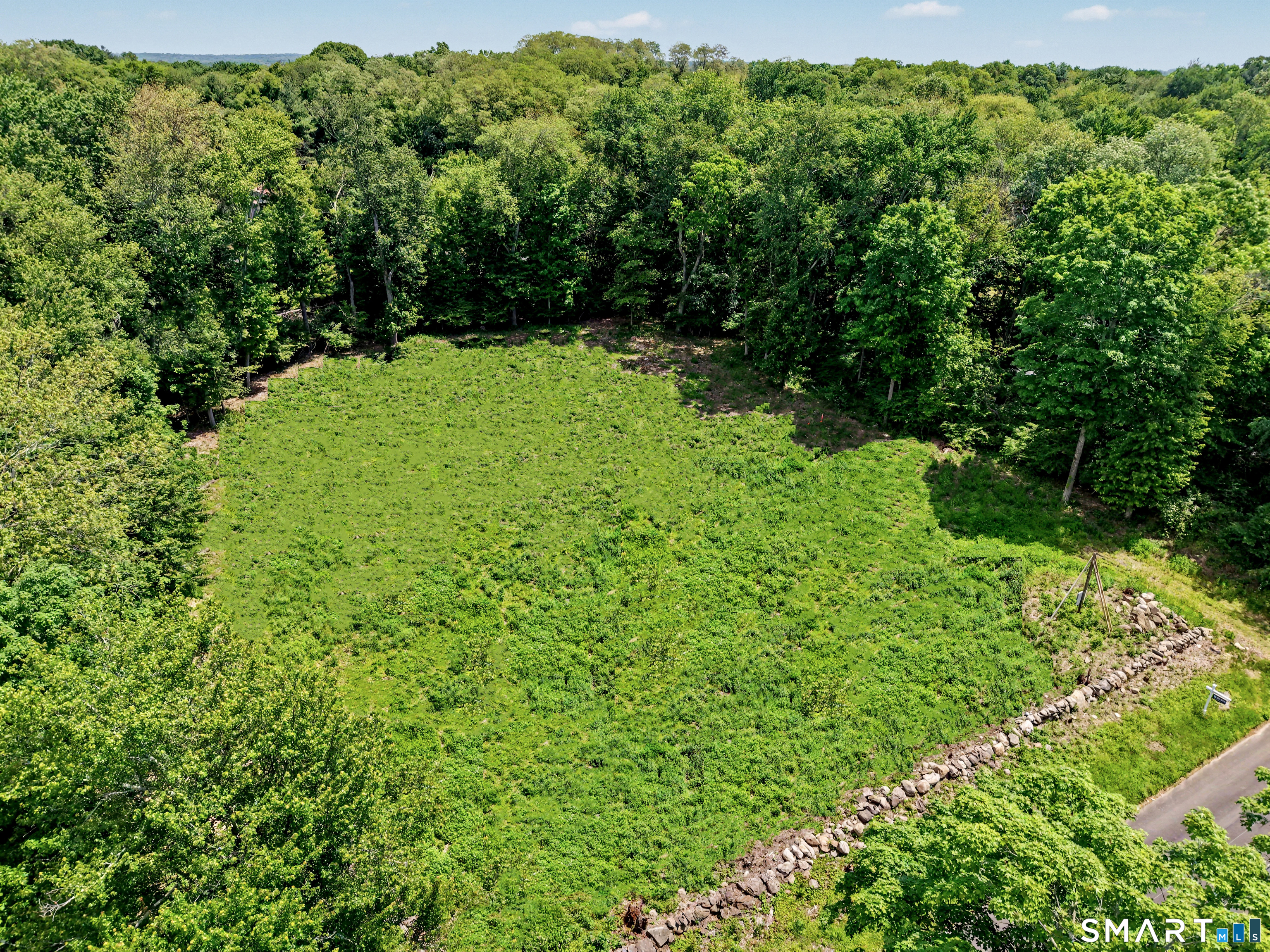 8 Norfield Woods Road Weston, CT 06883 - Photo 5 of 18