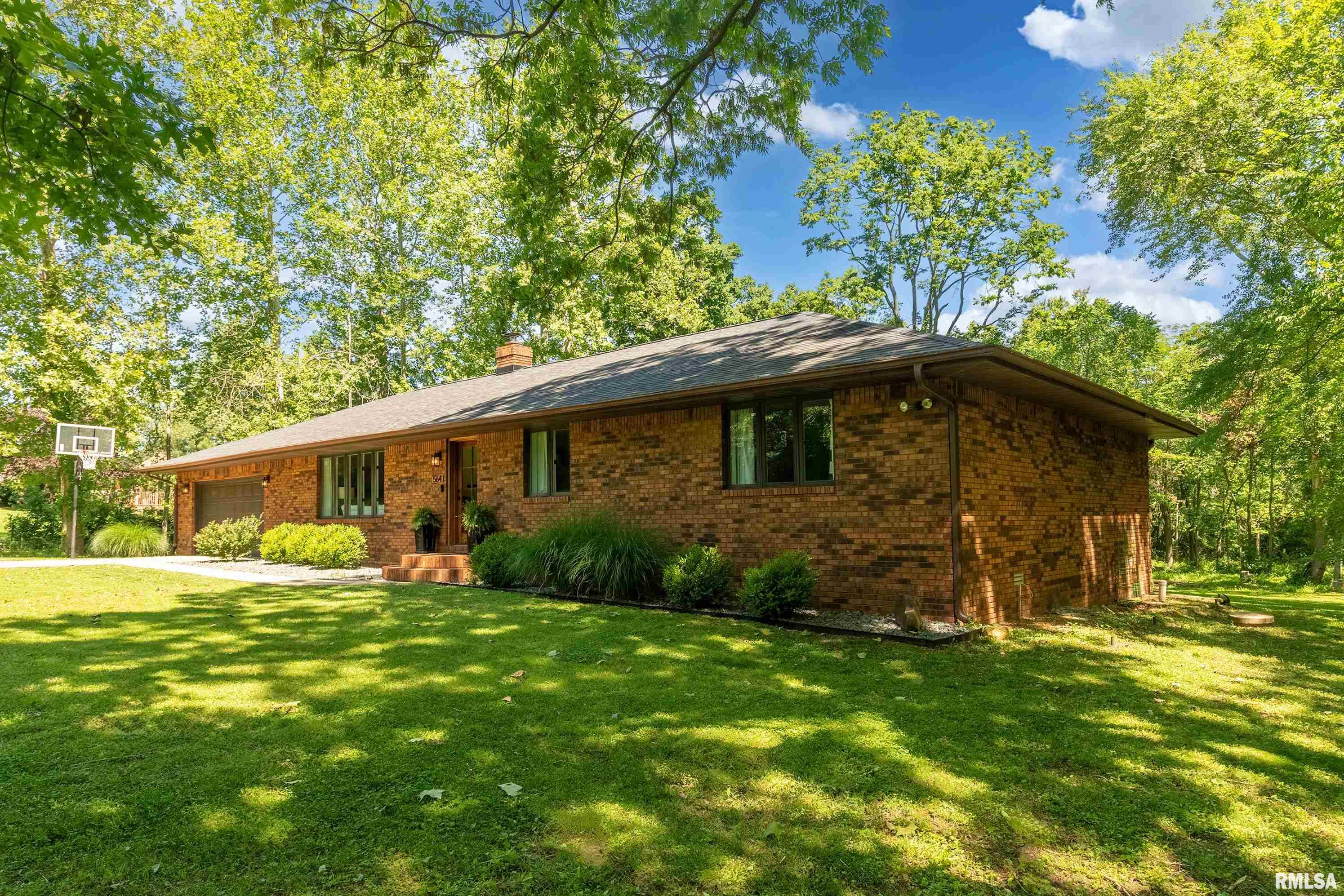 564 Cardinal Road Carbondale, IL 62901 - Photo 3 of 41