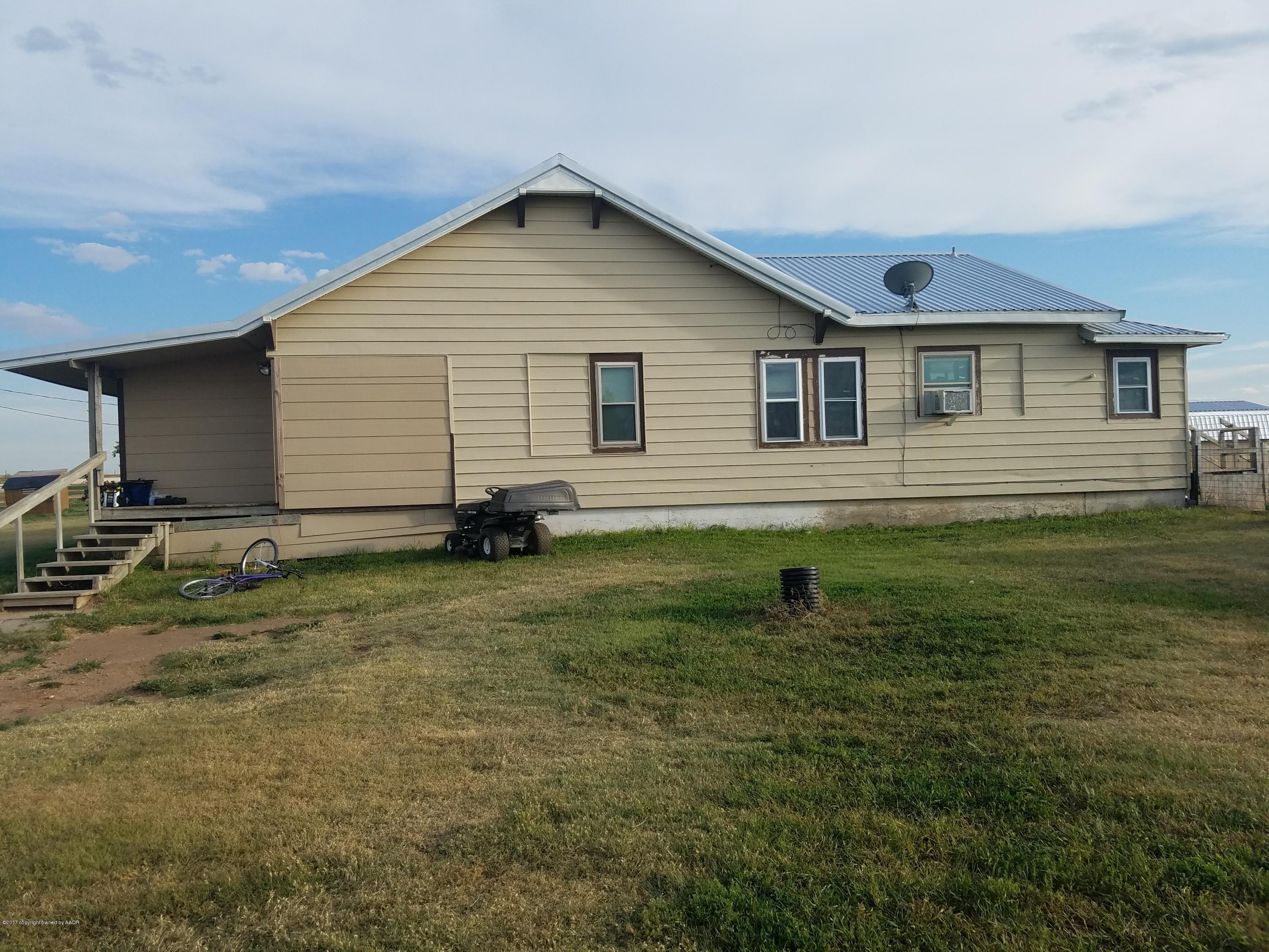 404 Milner Road Fritch, TX 79036 - Photo 2 of 11 20170530_192415