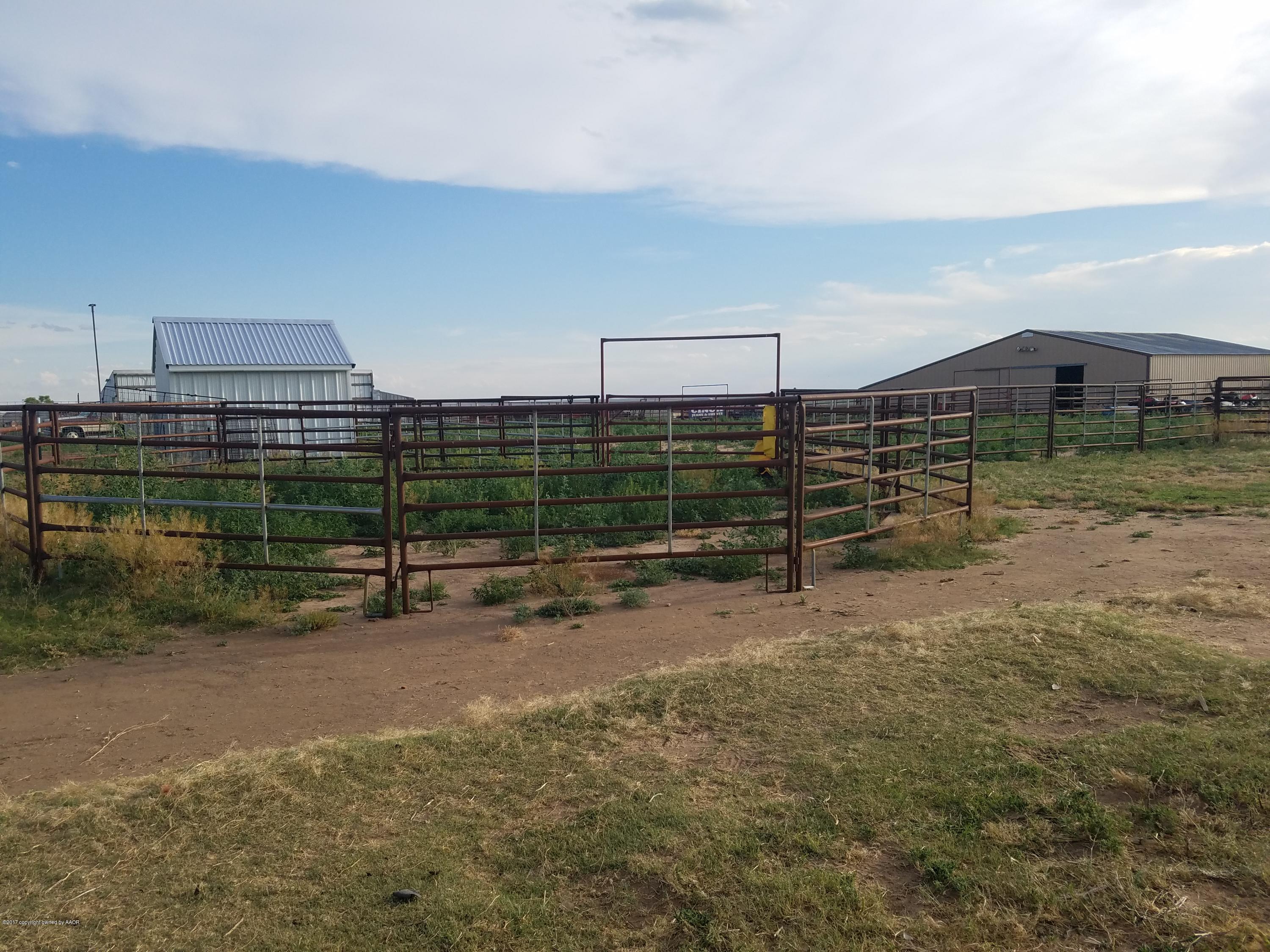 404 Milner Road Fritch, TX 79036 - Photo 3 of 11 20170530_192612