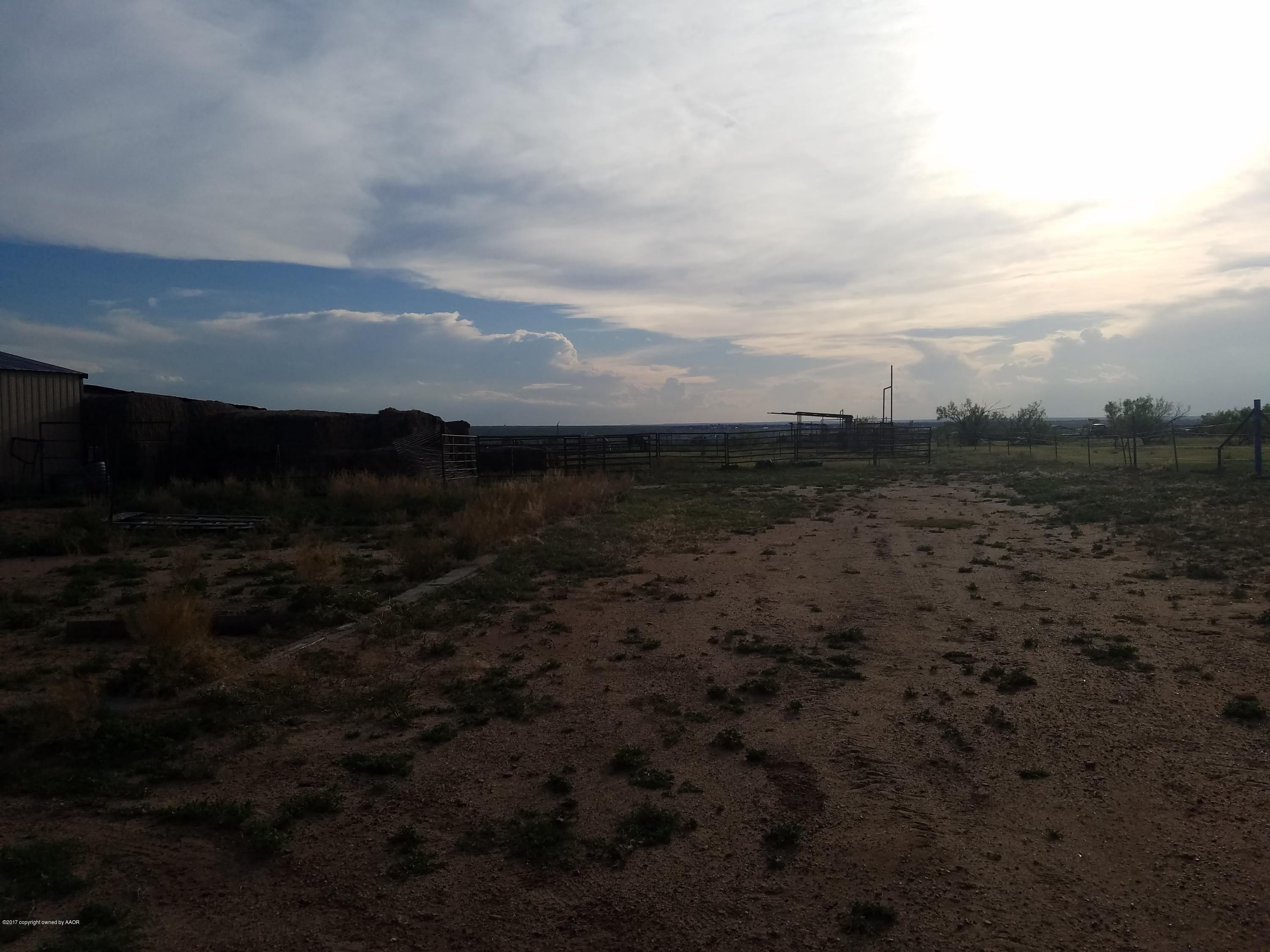 404 Milner Road Fritch, TX 79036 - Photo 7 of 11 20170530_192718