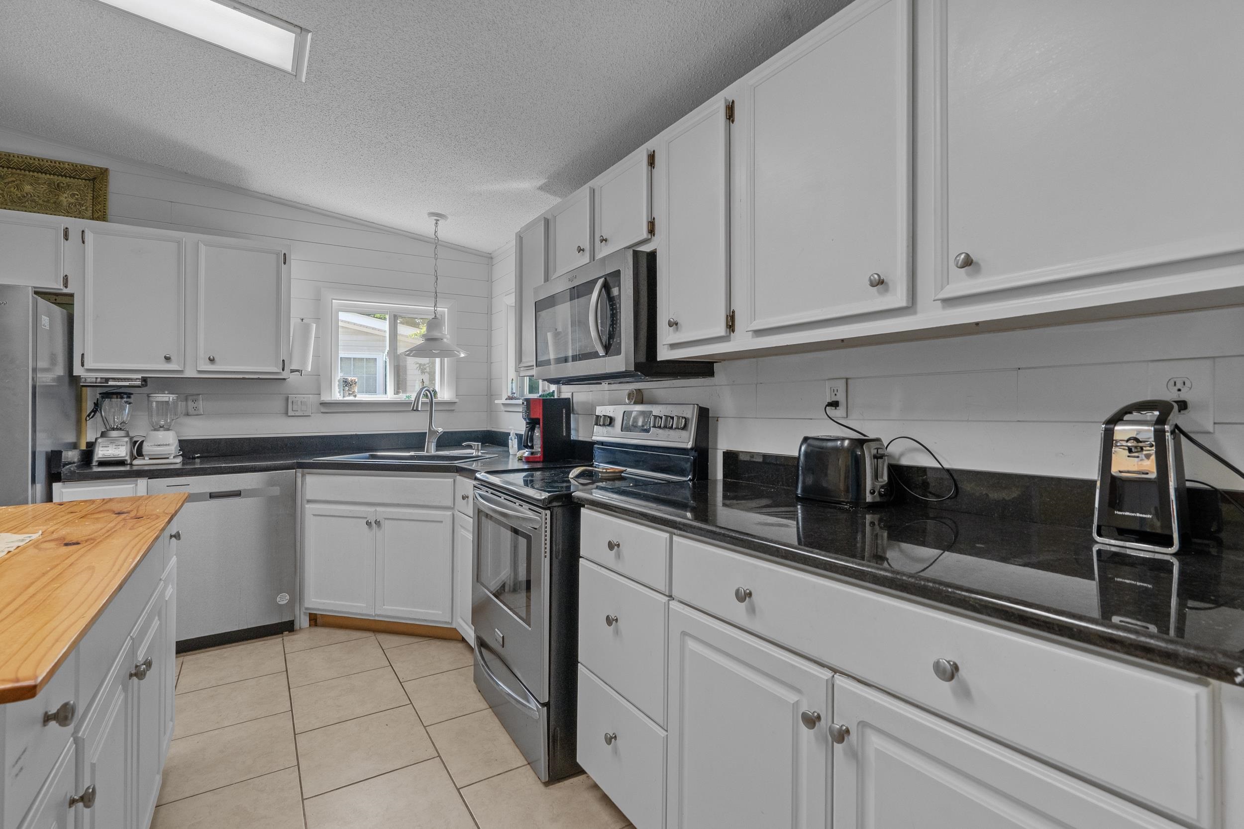949 South Marlin Circle Murrells Inlet, SC 29576 - Photo 15 of 38