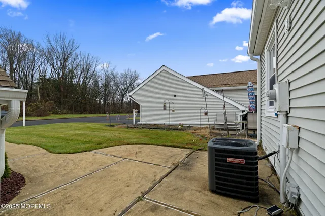 $337,000 | 84 Parkway Drive, Unit B, Freehold, NJ 07728