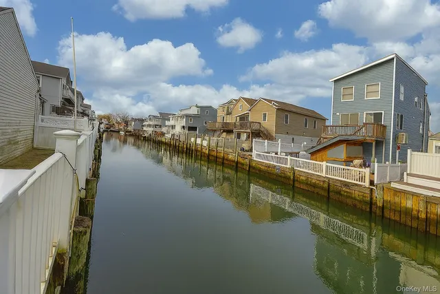 $588,888 | 138 Beach Avenue, Bellmore, NY 11710