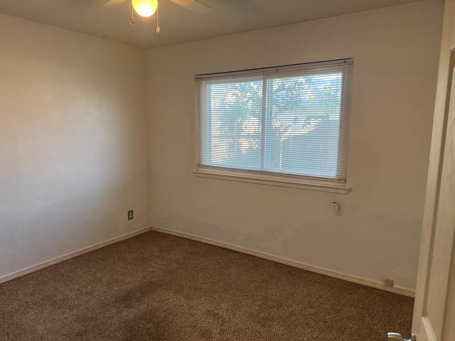 4656 North 5th Street Fresno, CA 93726 - Photo 13 of 22