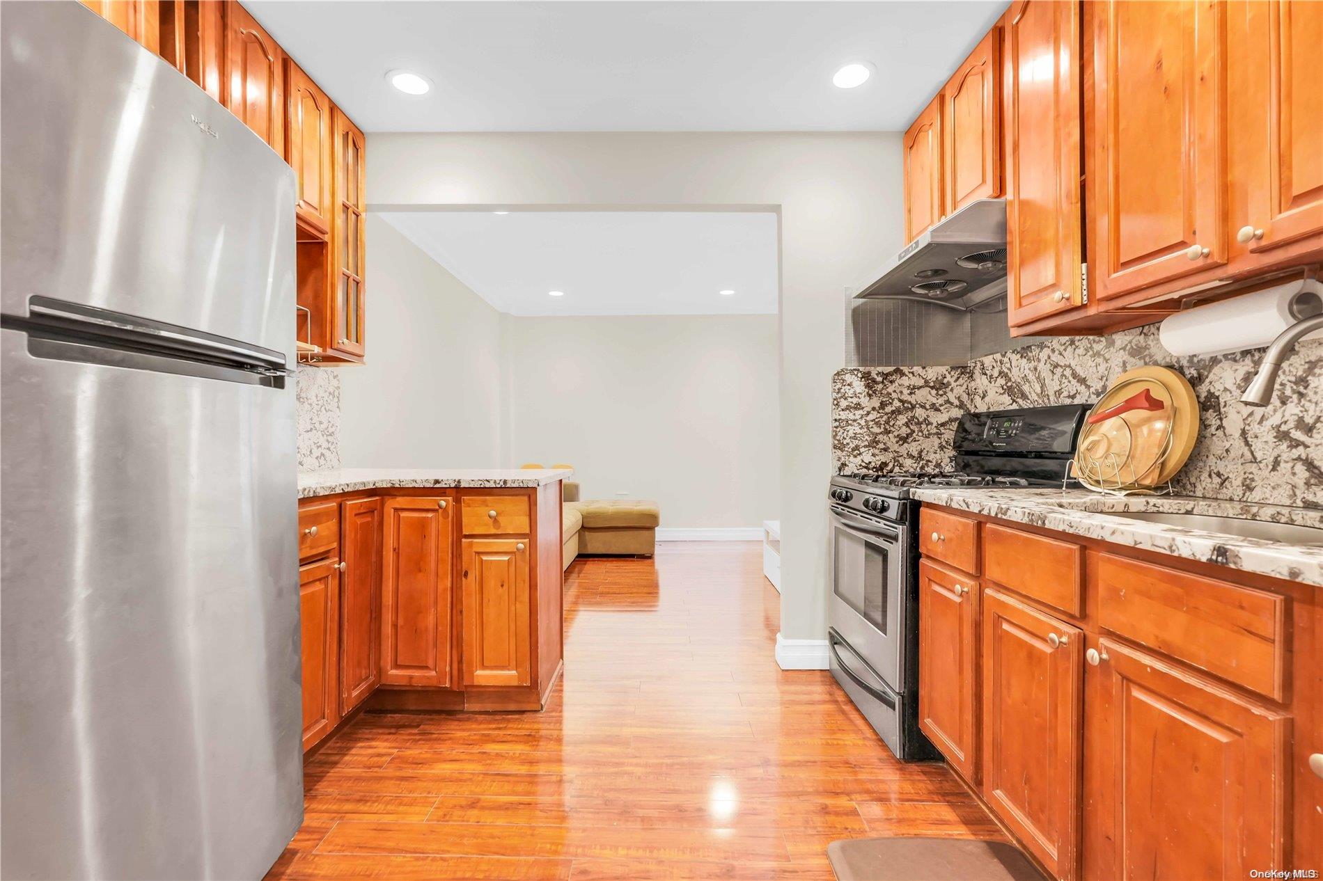 150-11 72nd Road, Unit 4H Queens, NY 11367 - Photo 1 of 20 Gallery Image 1