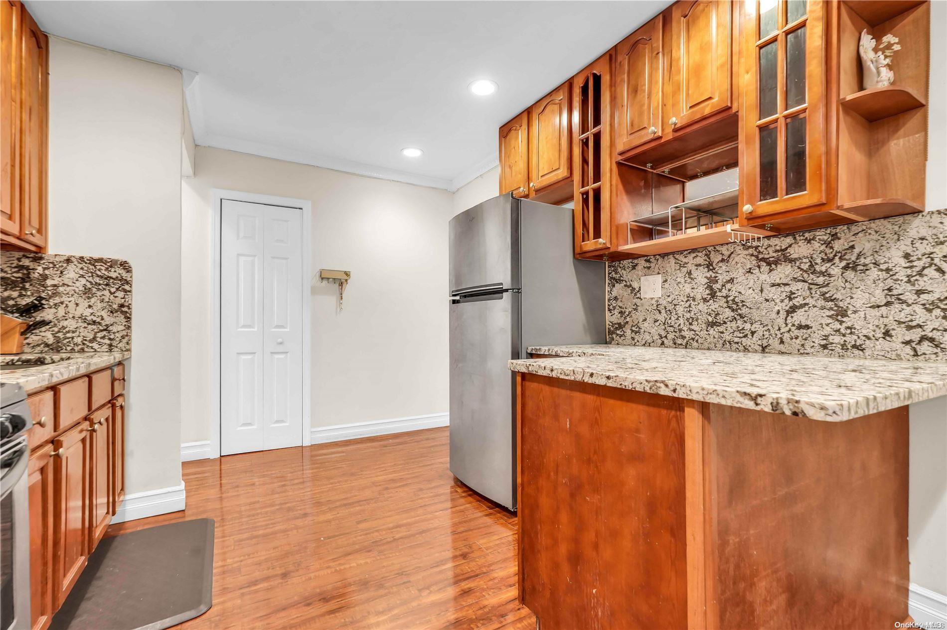 150-11 72nd Road, Unit 4H Queens, NY 11367 - Photo 15 of 20 Gallery Image 15