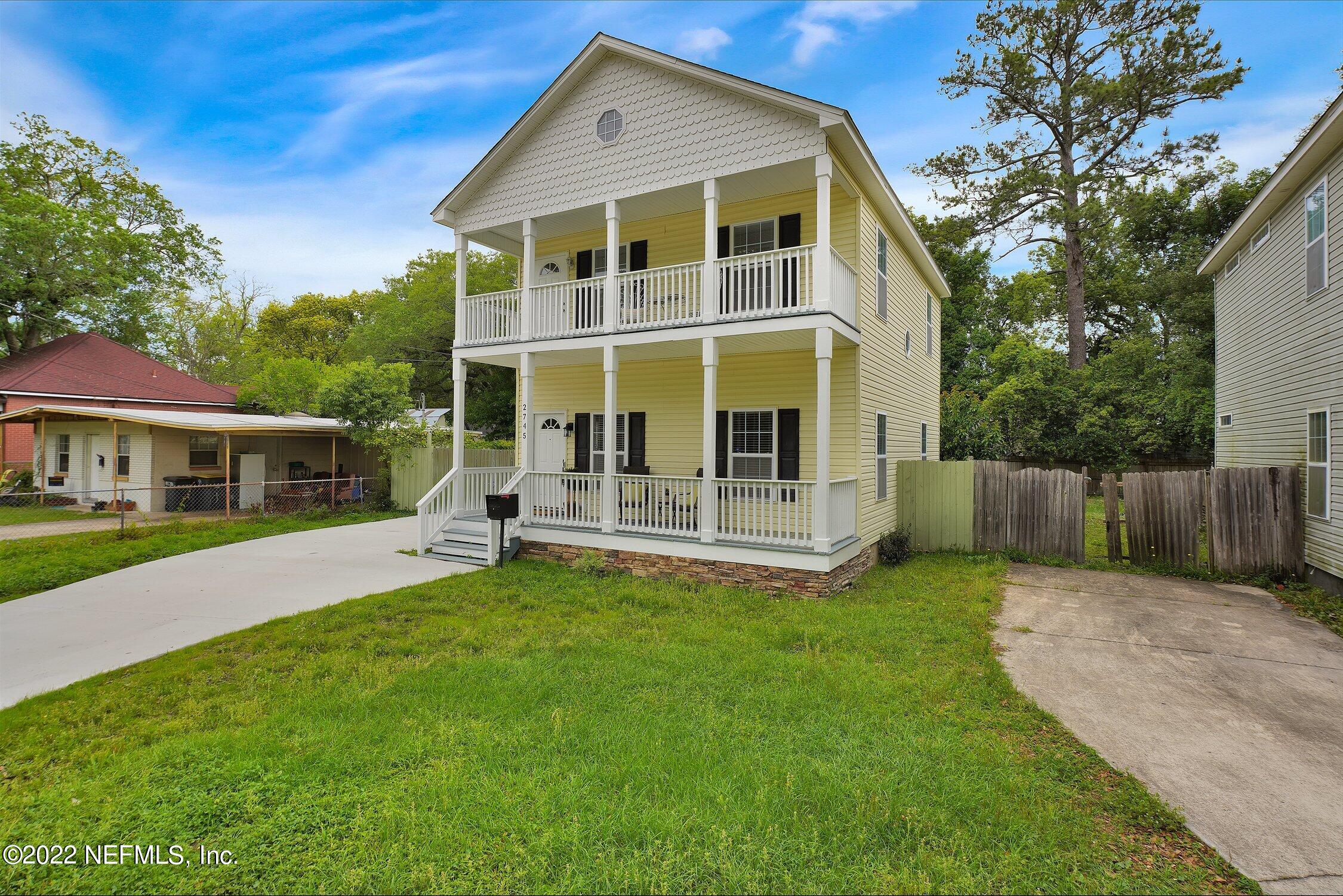 2745 Spring Park Road Jacksonville, FL 32207 - Photo 3 of 41 Front of House2